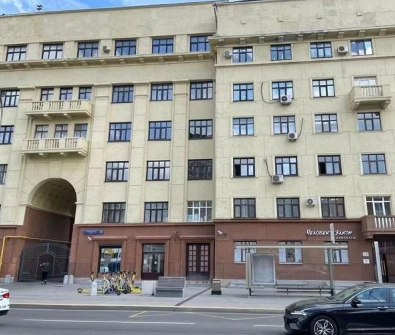 фасад дома, здание по адресу г Москва, ул Бутырский Вал, д 68